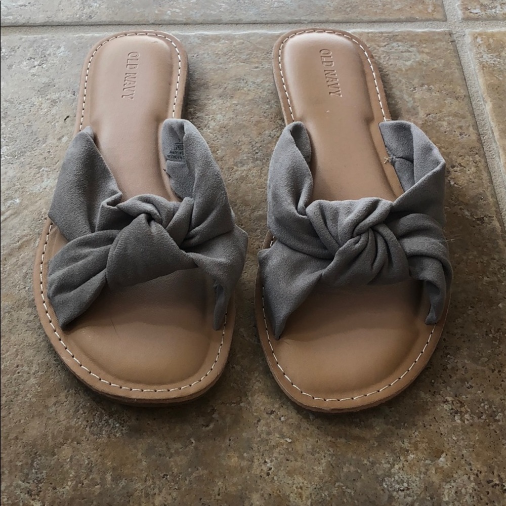 NEVER WORN Old Navy Slide On Sandals